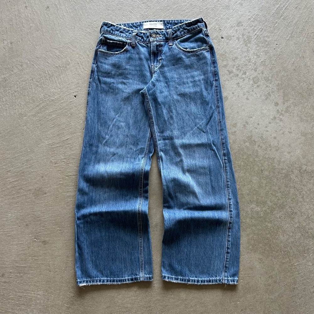 Hollister Low Rise Baggy Jeans Womens 26 Short Blue Medium Wash Denim Wide Leg